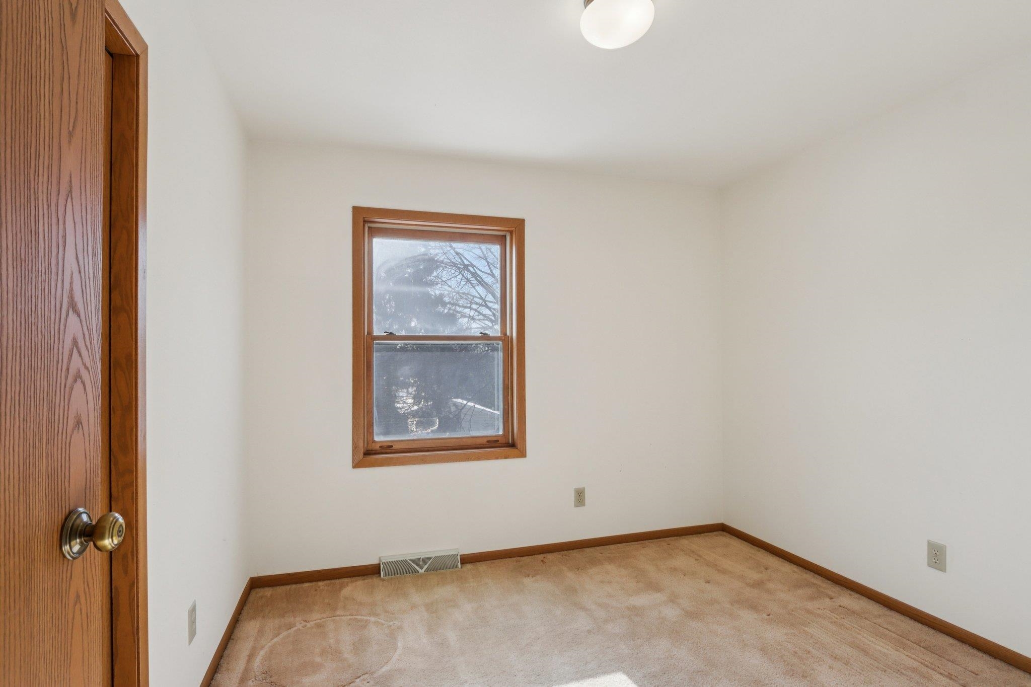 609 7 Nations Drive Madison, WI 53713 - Photo 23 of 34