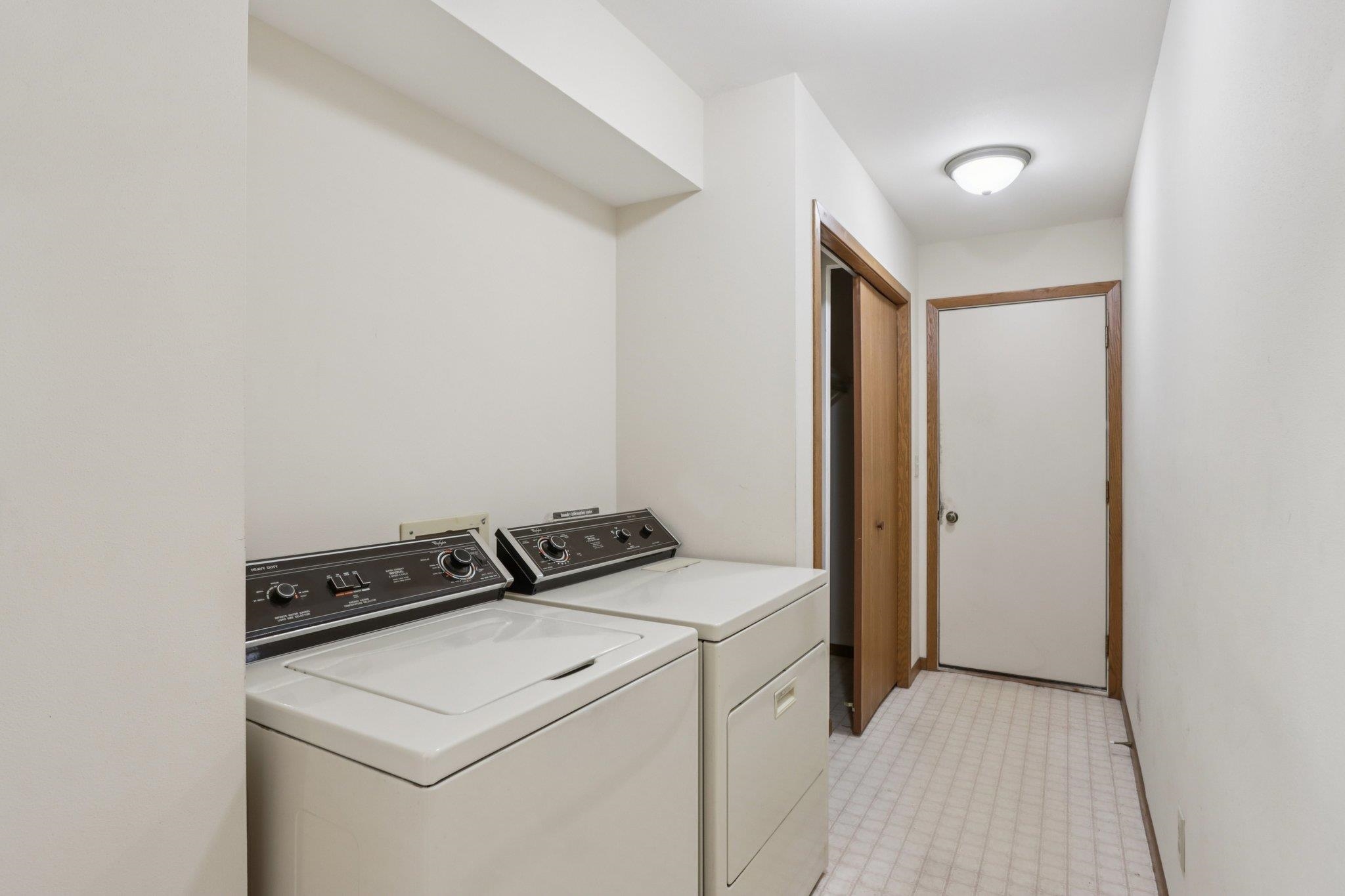 609 7 Nations Drive Madison, WI 53713 - Photo 30 of 34