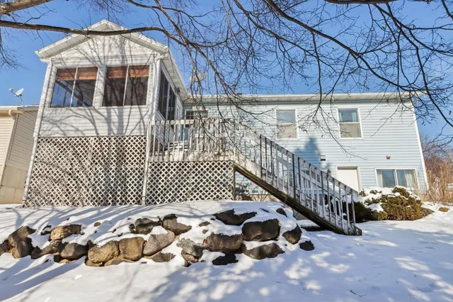 $389,900 | 609 7 Nations Drive, Madison, WI 53713