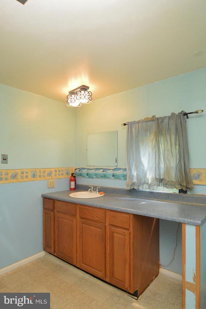 807 Center Road Leesport, PA 19533 - Photo 6 of 18 Gallery Image 6