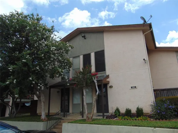 $1,500 | 12806 Midway Road, Unit 2020, Dallas, TX 75244