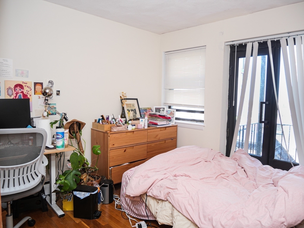 1027 Commonwealth Avenue, Unit 11 Boston, MA 02215 - Photo 5 of 8