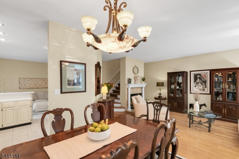 37 High Pond Lane Bedminster, NJ 07921 - Photo 9 of 36