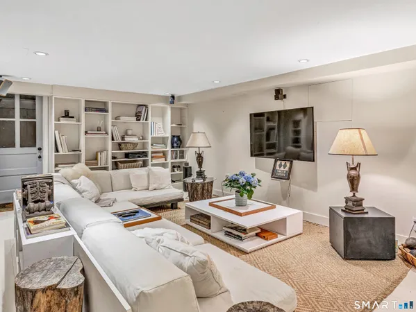 $1,200,000 | 200 Jackman Avenue, Fairfield, CT 06825