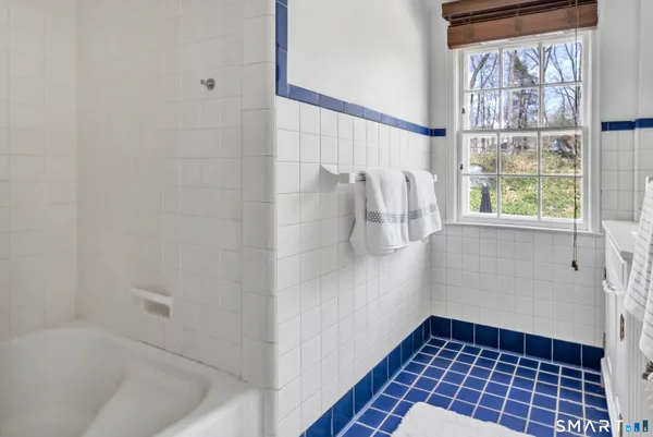 $1,200,000 | 200 Jackman Avenue, Fairfield, CT 06825