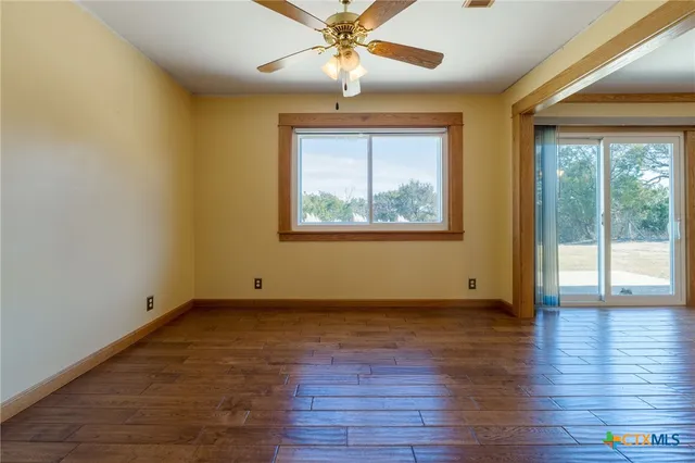 $385,000 | 1497 County Road 4930, Kempner, TX 76539