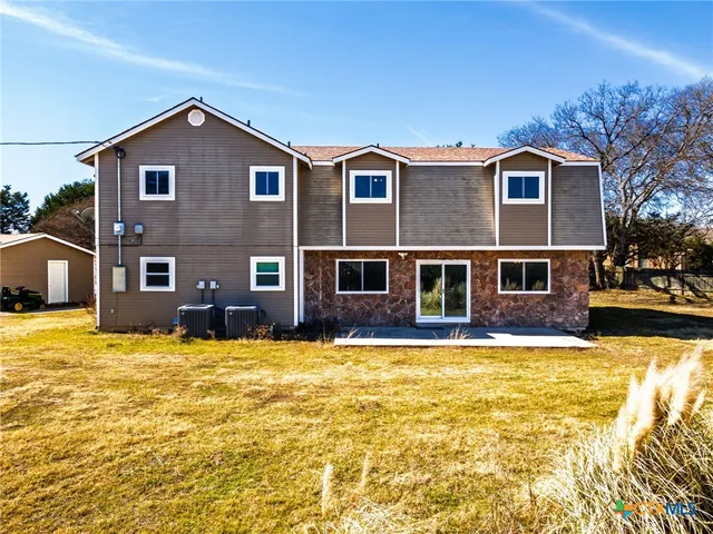 $385,000 | 1497 County Road 4930, Kempner, TX 76539