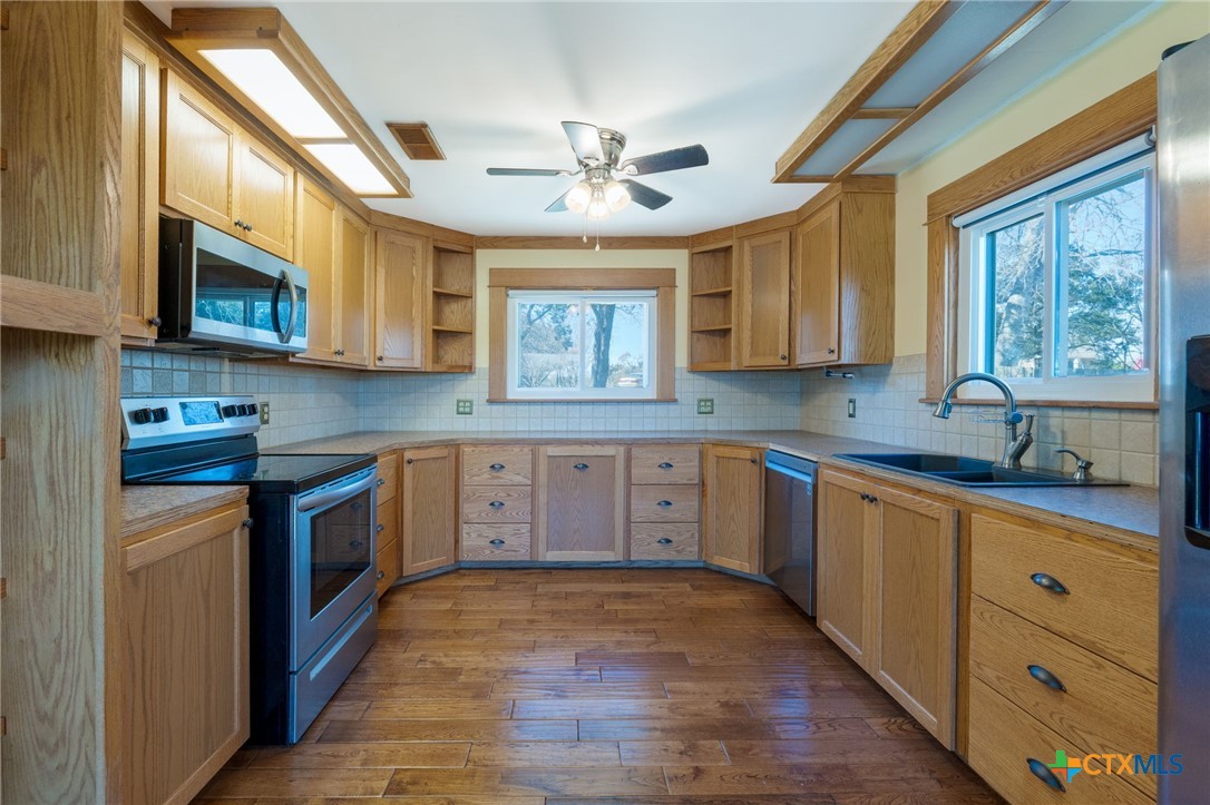 1497 County Road 4930 Kempner, TX 76539 - Photo 8 of 43