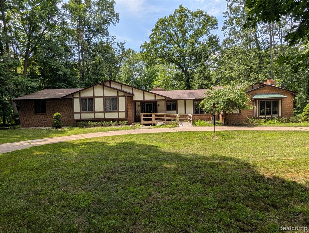 9345 Weber Road Columbus, MI 48063 - Photo 3 of 37