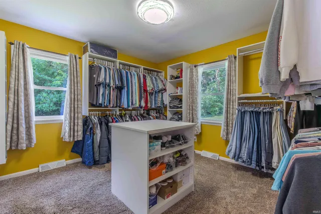 $794,500 | 56085 County Road 33, Middlebury, IN 46540