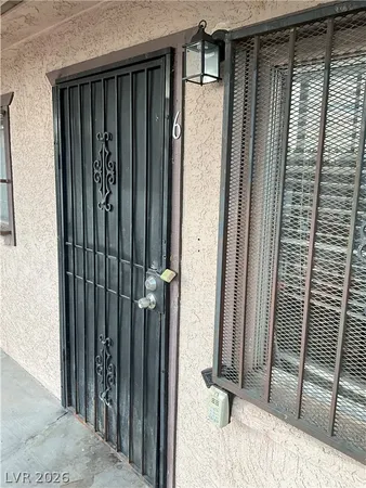 $800 | 3712 Royal Crest Street, Unit 6, Las Vegas, NV 89119