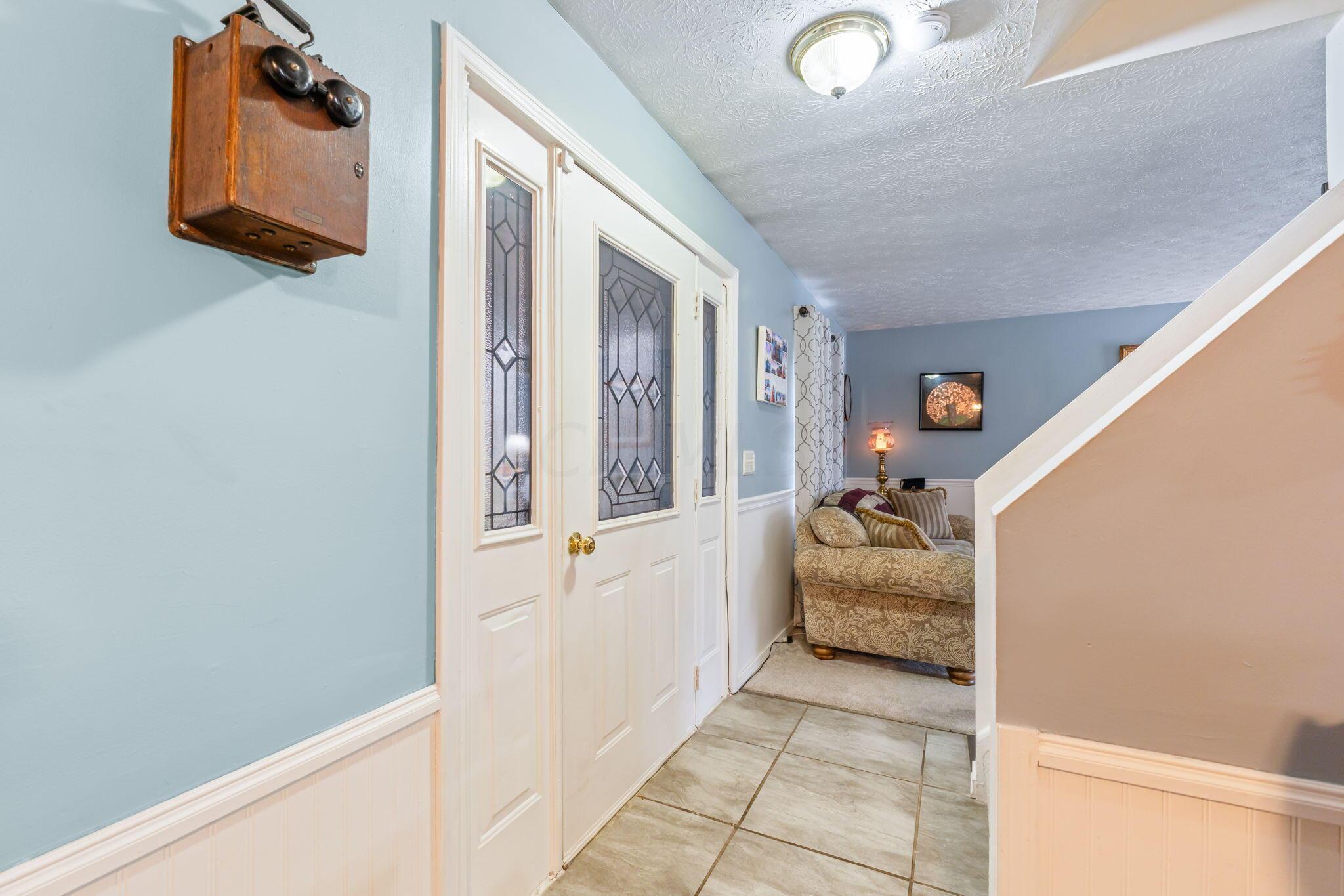 3232 Sundale Road Columbus, OH 43232 - Photo 7 of 43 3232 Sundale Rd (Interior)-1