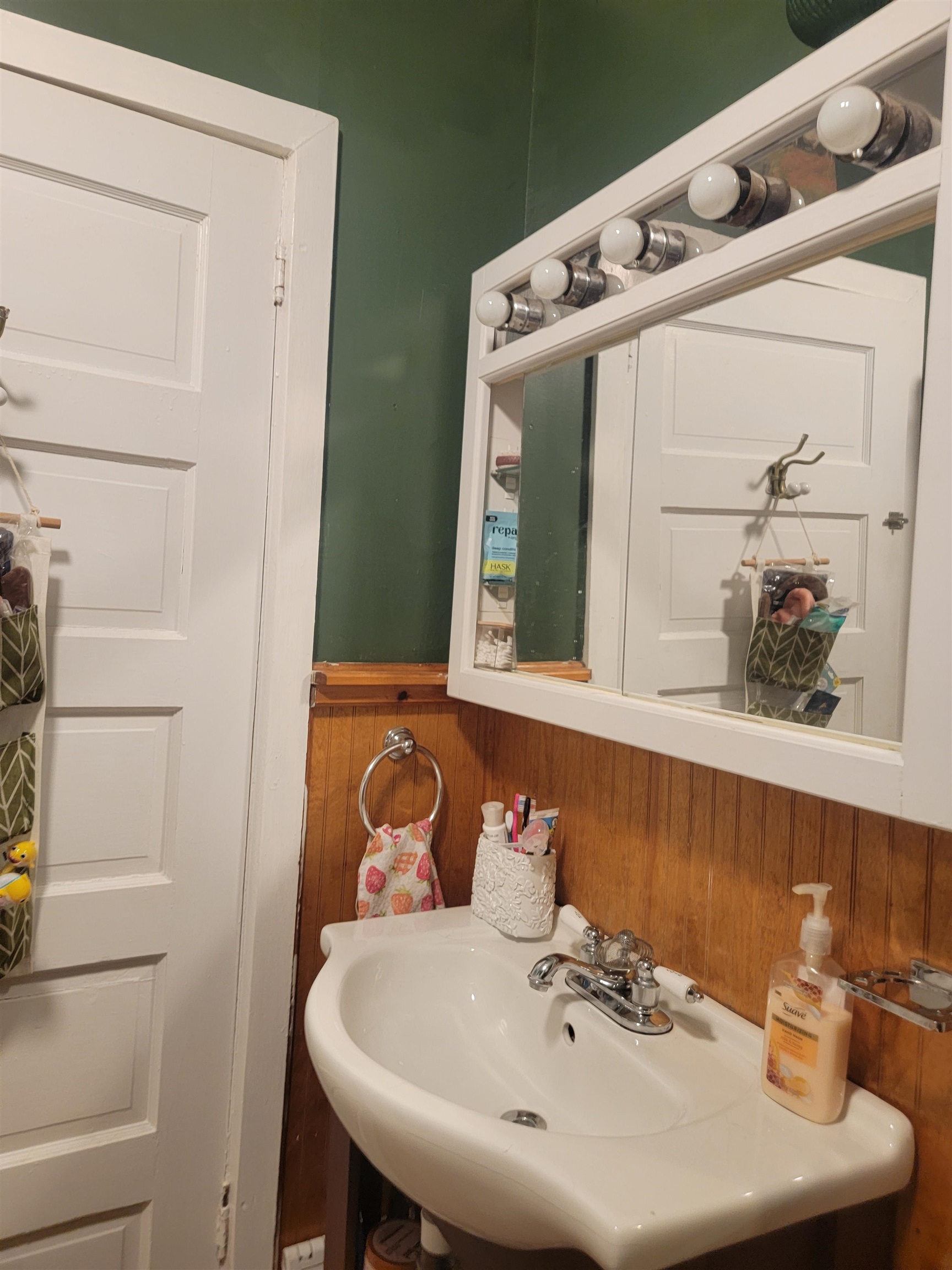 205 County Street Bennington, VT 05201 - Photo 13 of 23