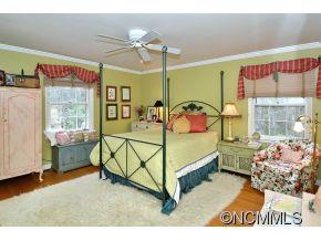 333 Vanderbilt Road Asheville, NC 28803 - Photo 11 of 18 Gallery Image 11