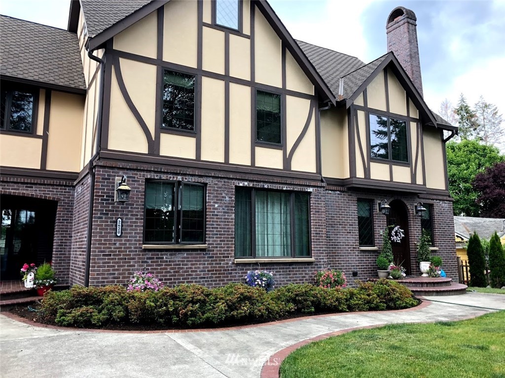 2620 Country Club Road Northwest Olympia, WA 98502 - Photo 1 of 36 Gallery Image 1