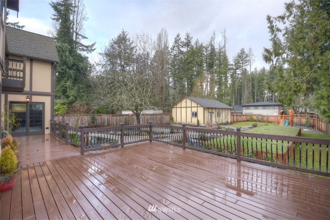 2620 Country Club Road Northwest Olympia, WA 98502 - Photo 6 of 36 Gallery Image 6