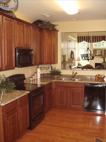 417 Kindletree Way Simpsonville, SC 29680 - Photo 8 of 13 Gallery Image 8