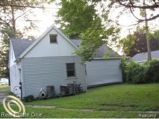 16007 Beech Daly Road Taylor, MI 48180 - Photo 2 of 8 Beech Daly Rear