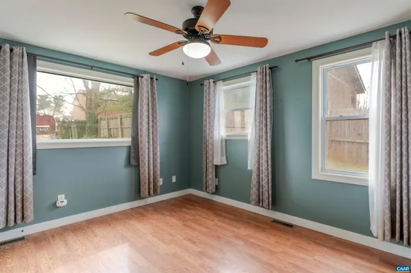 $386,200 | 424 Oak Avenue, Waynesboro, VA 22980