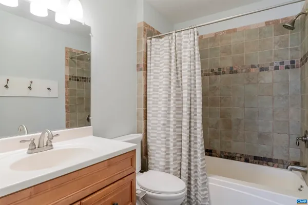 $386,200 | 424 Oak Avenue, Waynesboro, VA 22980