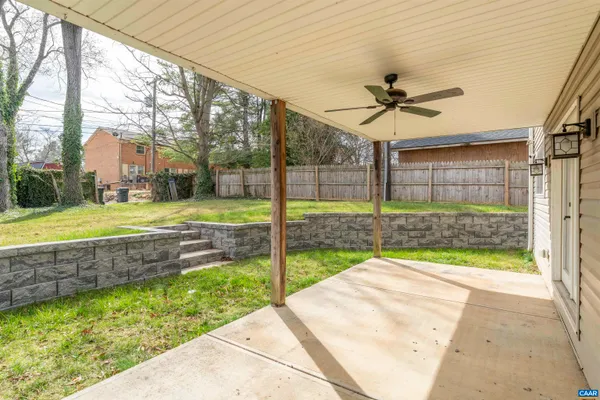 $386,200 | 424 Oak Avenue, Waynesboro, VA 22980