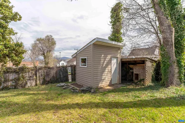 $386,200 | 424 Oak Avenue, Waynesboro, VA 22980