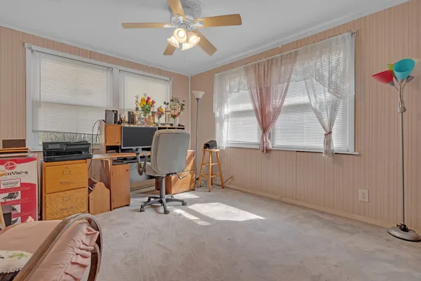 $215,000 | 2 Davison Street, Joliet, IL 60433