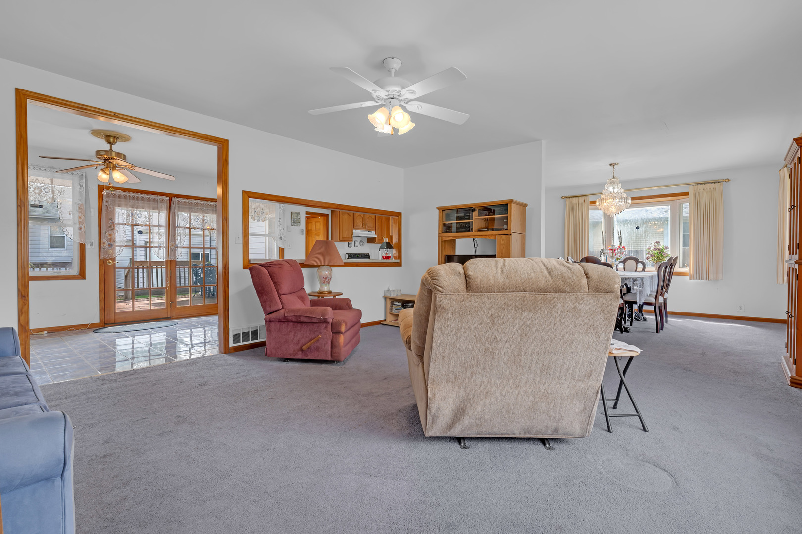 2 Davison Street Joliet, IL 60433 - Photo 2 of 28