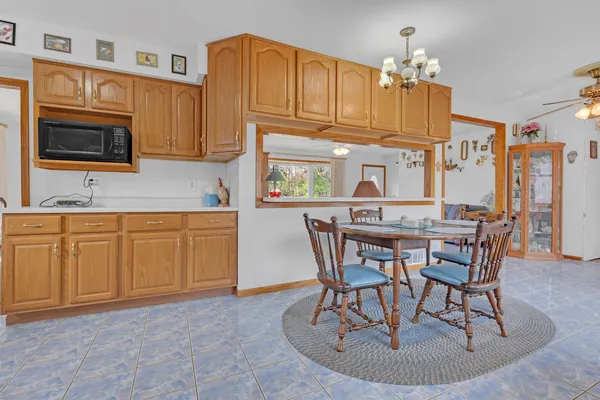 $215,000 | 2 Davison Street, Joliet, IL 60433