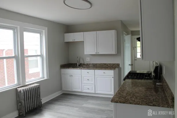 $2,700 | 67 Edgar Street, Carteret, NJ 07008