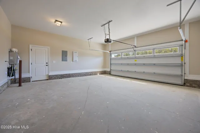 $434,470 | 206 Shortleaf Drive, Grimesland, NC 27837