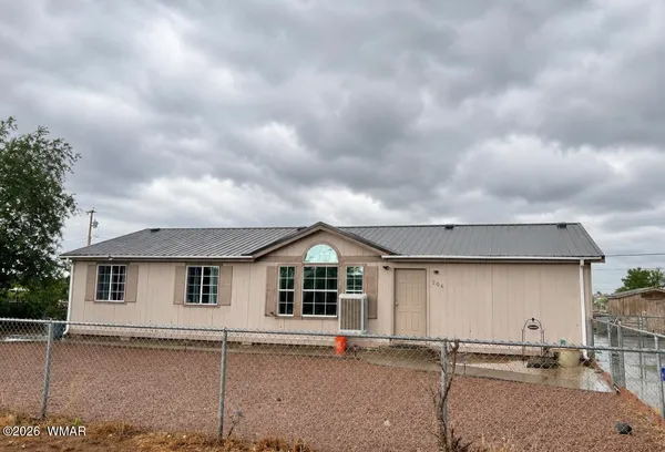 $249,999 | 206 Siesta Drive, Taylor, AZ 85939