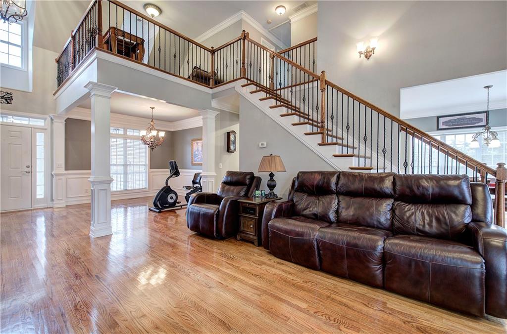 57 Colonial Circle Northwest Cartersville, GA 30120 - Photo 9 of 45 a living room with furniture