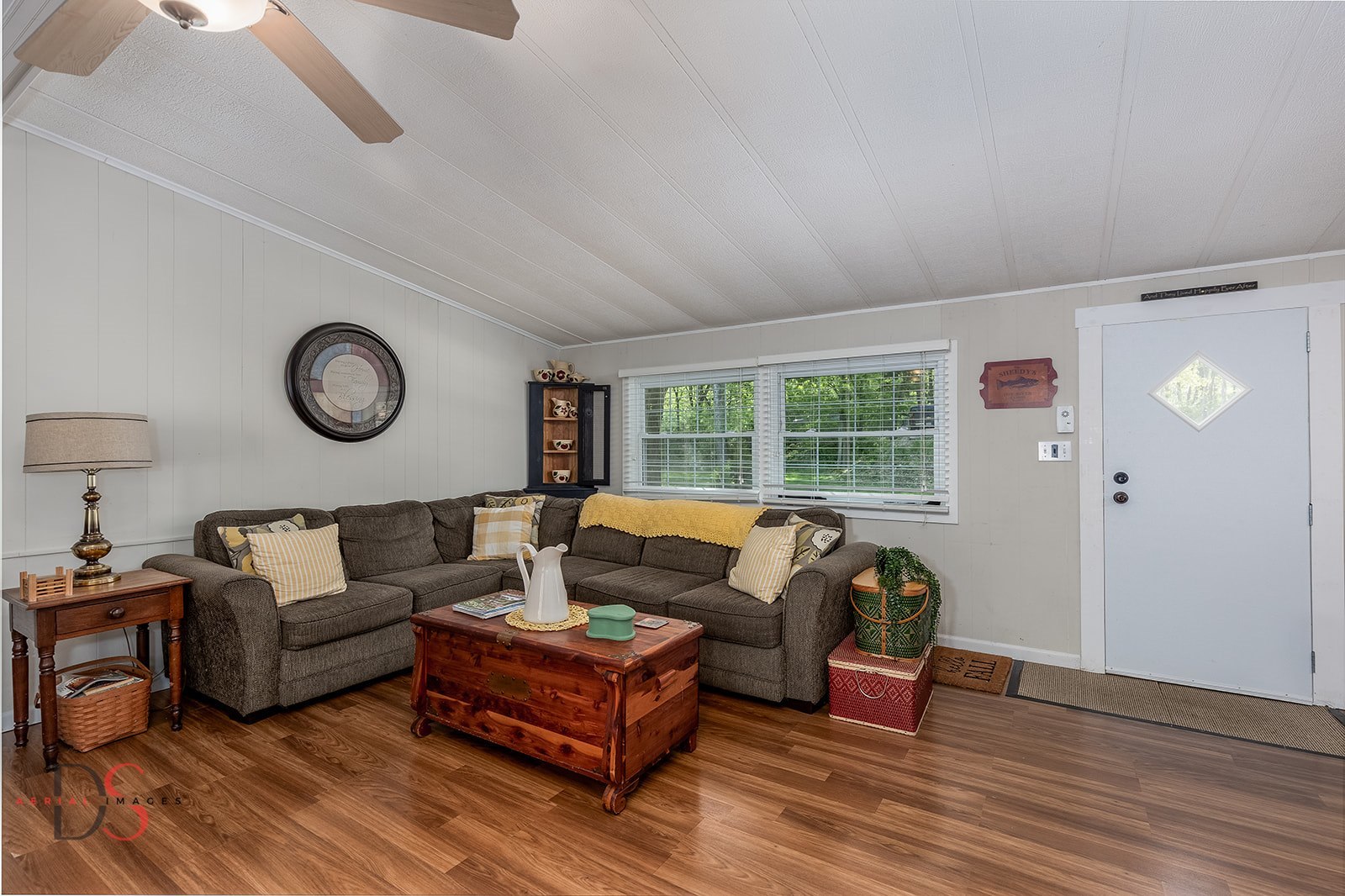 1906 North 2959th Road Ottawa, IL 61350 - Photo 8 of 28 a living room with furniture and a large window