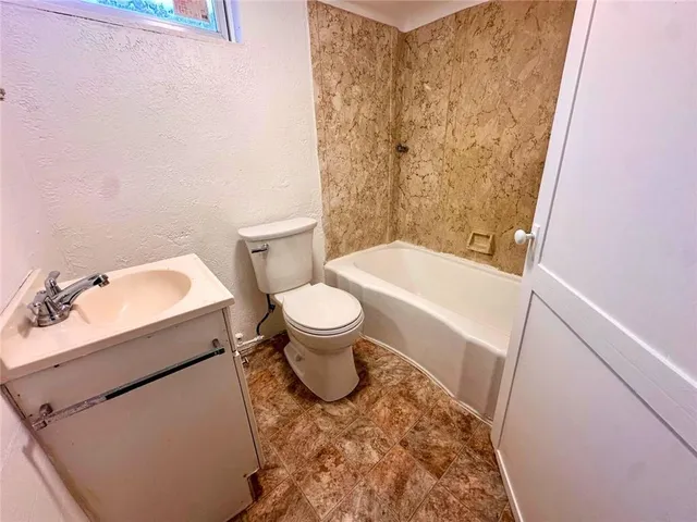 $50,000 | 900 Vankirk Street, Clairton, PA 15025