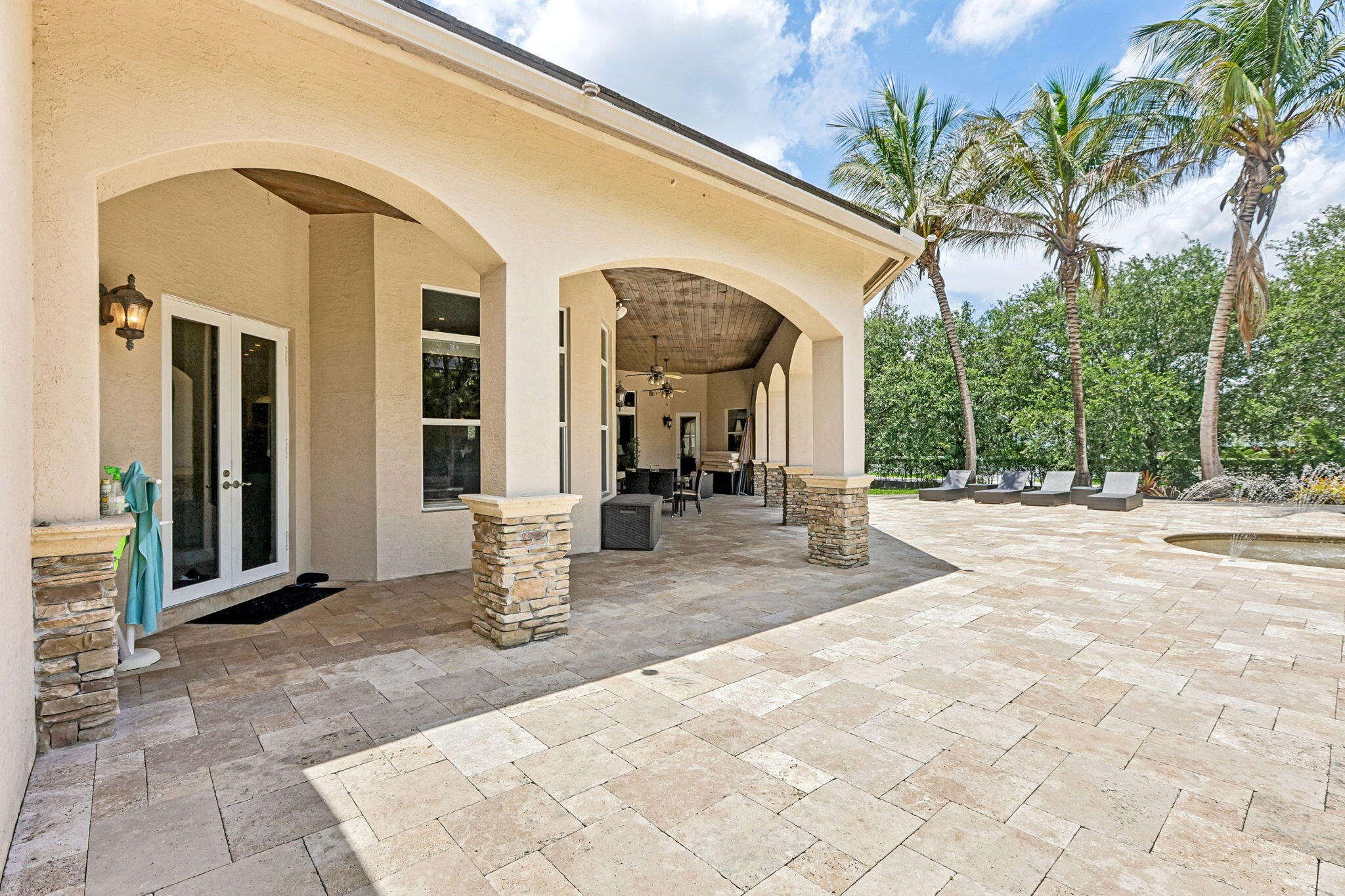 2130 Southwest 113th Avenue Davie, FL 33325 - Photo 47 of 58 Patio