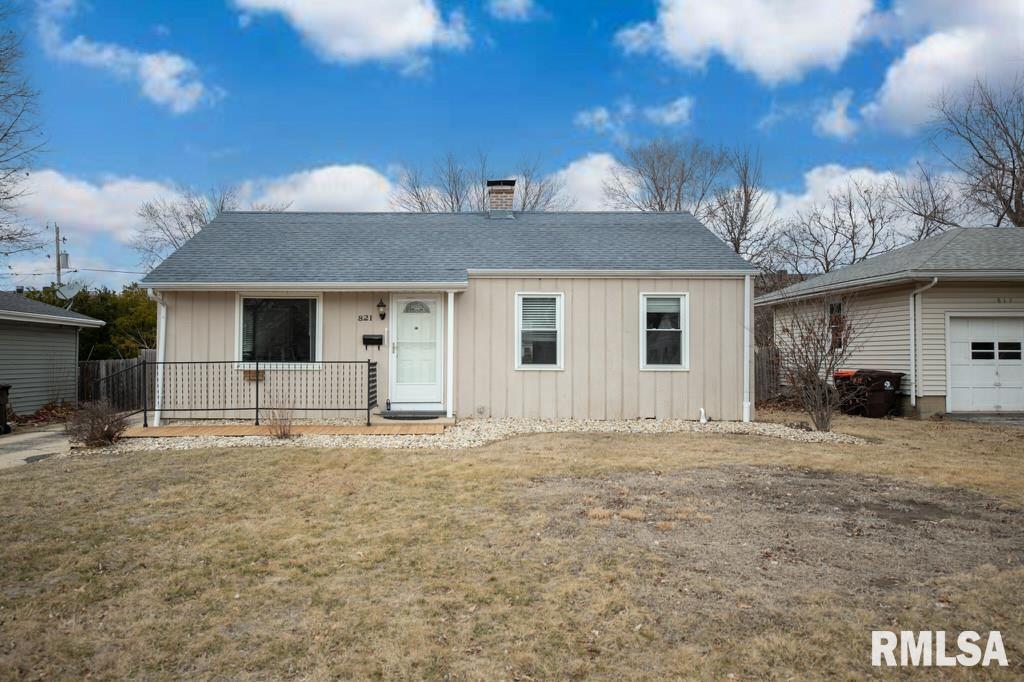 821 West Ridge Road Peoria, IL 61614 - Photo 2 of 33 Gallery Image 2