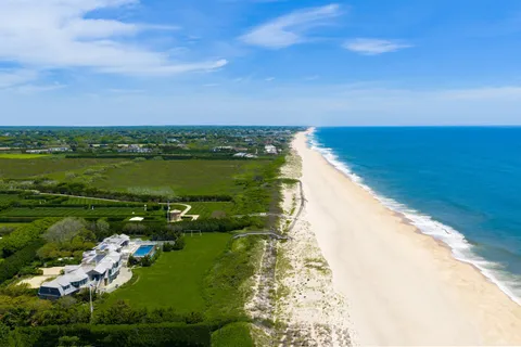 $152,500,000 | 39 Fairfield Pond Lane, Sagaponack, NY 11962