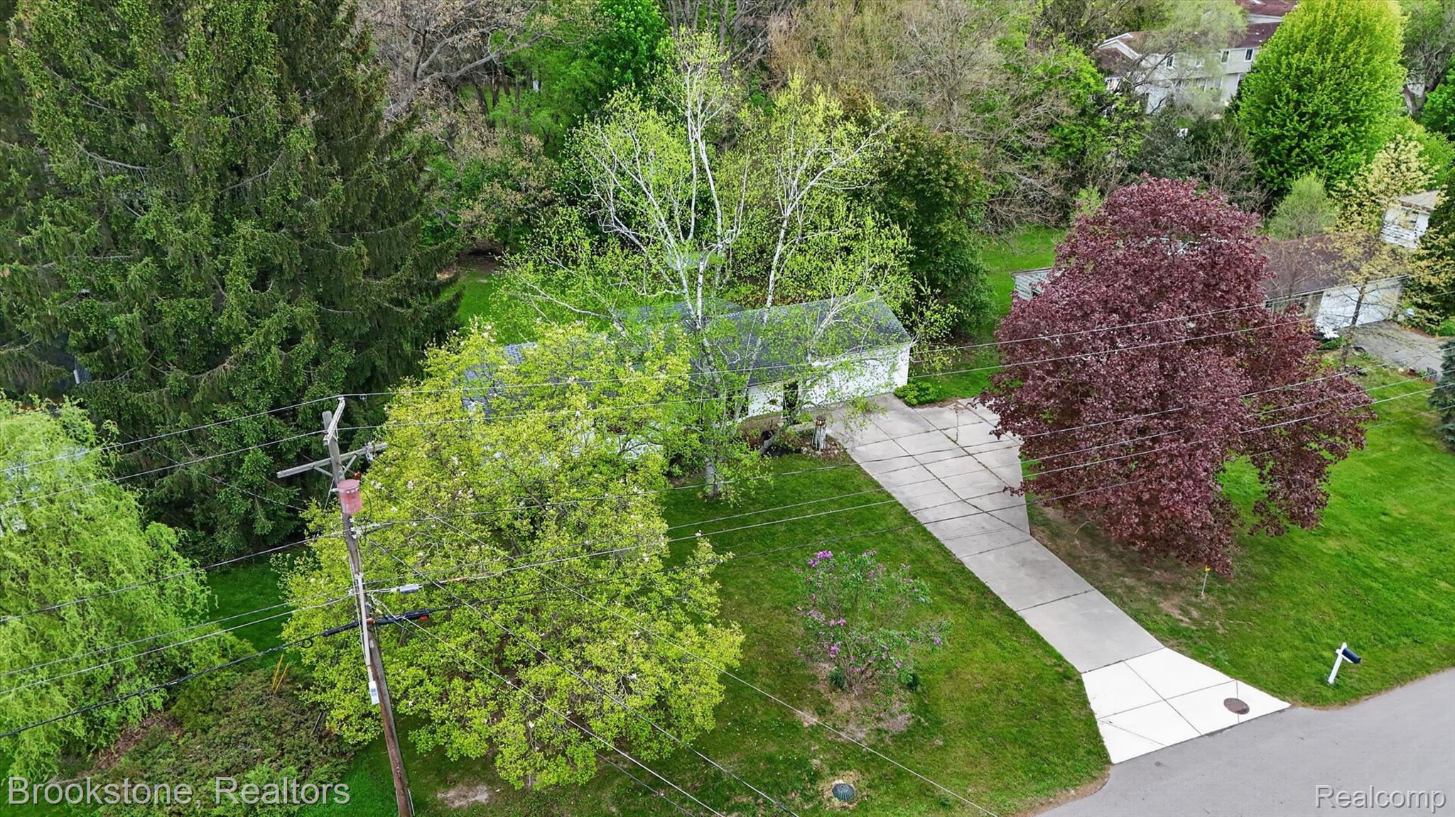 4547 Marlborough Road Okemos, MI 48864 - Photo 49 of 55 52-4547-Marlborough-Rd-WindowStill-Photography.jpg