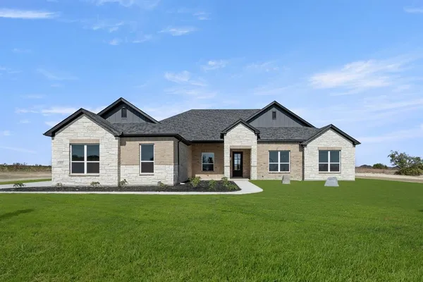 $595,990 | 132 Fan Mill Trail, Weatherford, TX 76085