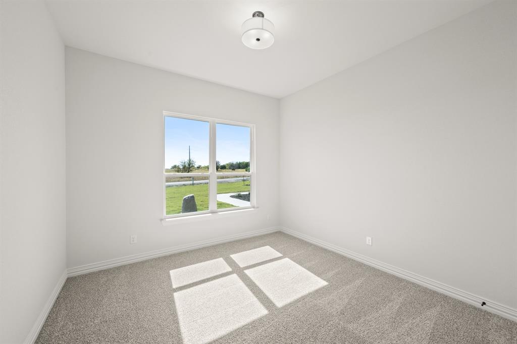 132 Fan Mill Trail Weatherford, TX 76085 - Photo 13 of 24 132 Fan Mill- Bedroom-3