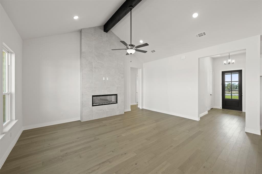 132 Fan Mill Trail Weatherford, TX 76085 - Photo 5 of 24 132 Fan Mill- Living Room-1