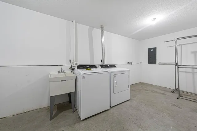 $429,900 | 1012 Mallard Lane, Belle Plaine, MN 56011