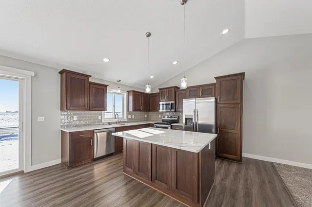 $419,900 | 1012 Mallard Lane, Belle Plaine, MN 56011