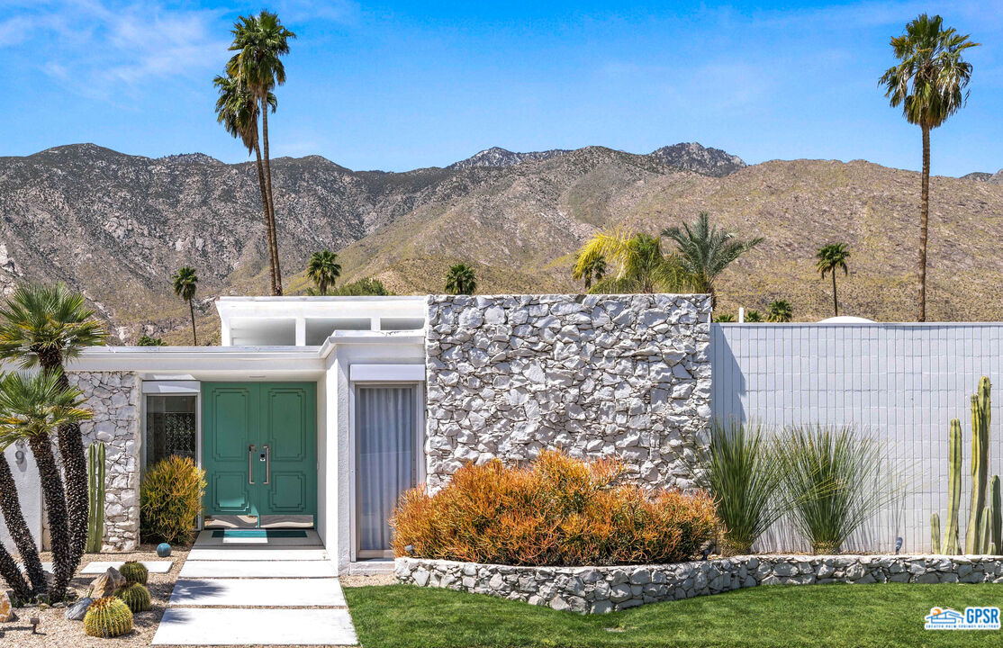 2649 Kings Road West Palm Springs, CA 92264 - Photo 4 of 50