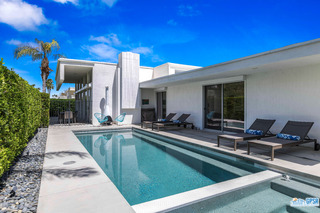 2649 Kings Road West Palm Springs, CA 92264 - Photo 44 of 50 a view of a patio with chairs and plants