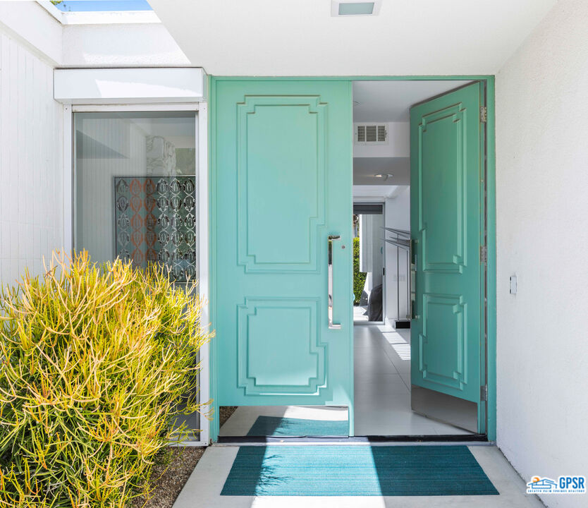 2649 Kings Road West Palm Springs, CA 92264 - Photo 7 of 50 a view of bathroom with a shower and a mirror