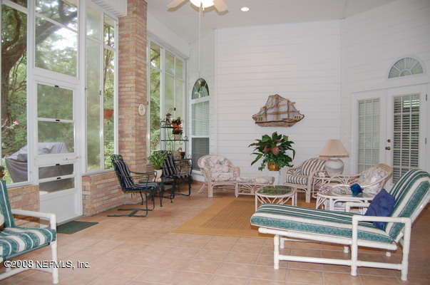 12819 Mandarin Road Jacksonville, FL 32223 - Photo 15 of 18 a living room with furniture