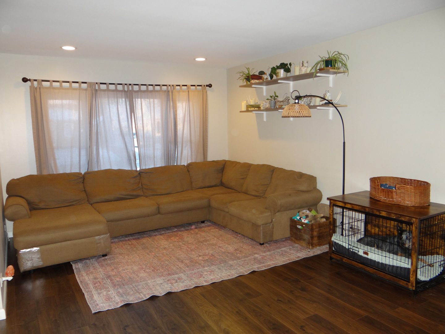 809 Douglas Street Morris, IL 60450 - Photo 9 of 22 a living room with furniture and a pool table