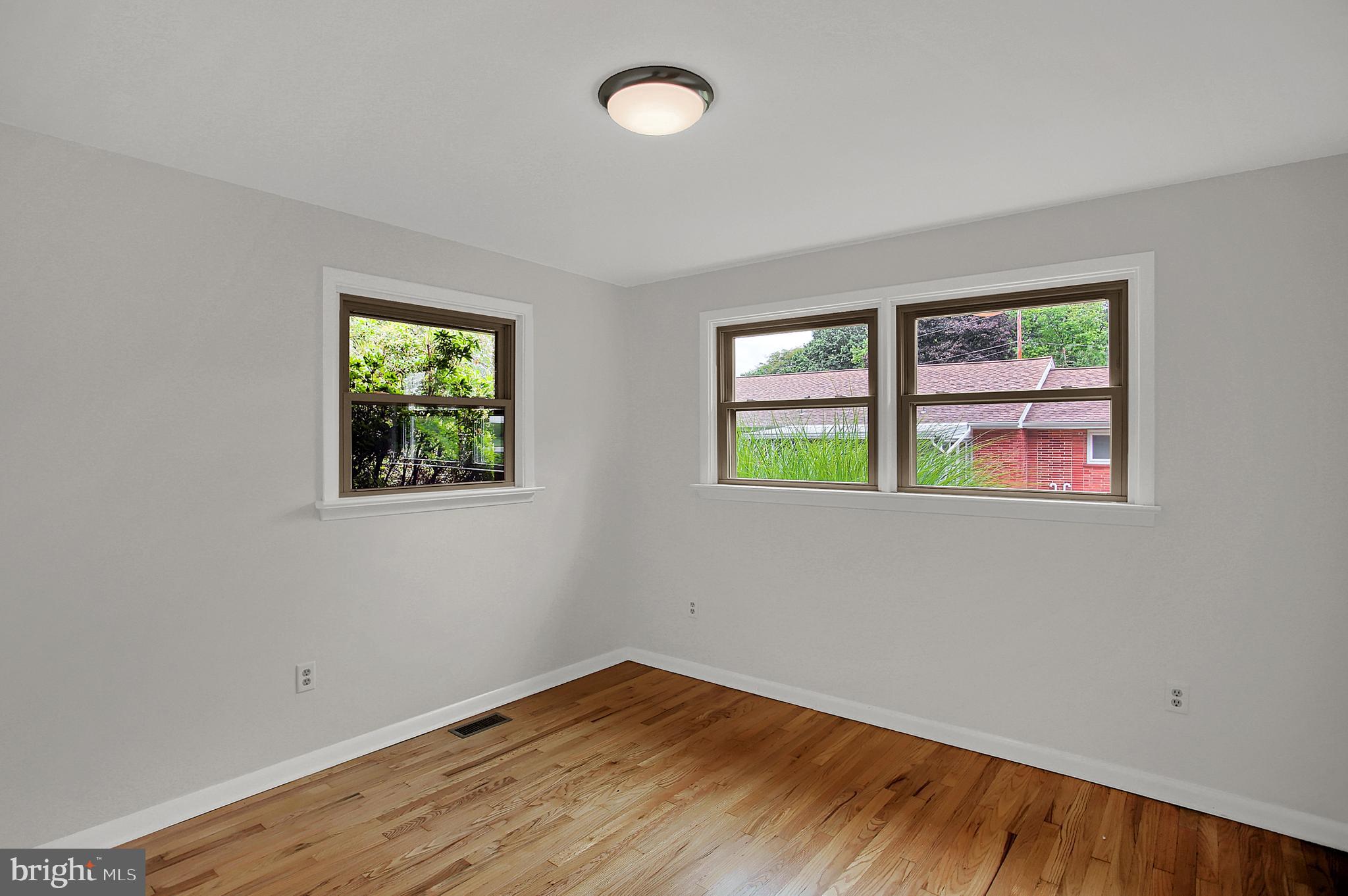 4203 Mc Intosh Road Harrisburg, PA 17112 - Photo 17 of 33 Gallery Image 17
